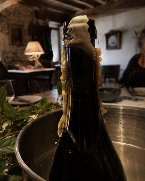 Champagne Maison drôle d'oiseau à Plieux partenaire de la Ronde des crèches autour de Miradoux